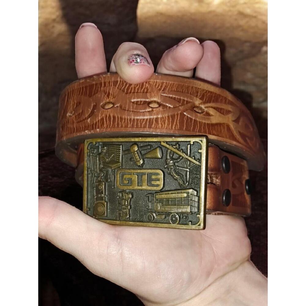 Vintage Metal Belt Buckle Gold Tone General Telephone & Electronics With Leather